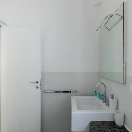 Apartment Iflat Cozy Near Saint Peter N 1 Rome