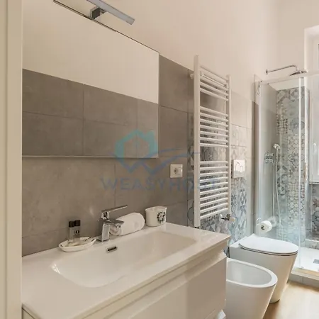 Apartment Refined Cozy Nest In Vatican *