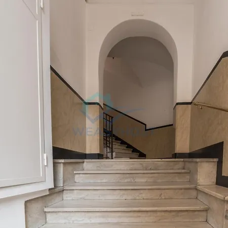 Refined Cozy Nest In Vatican