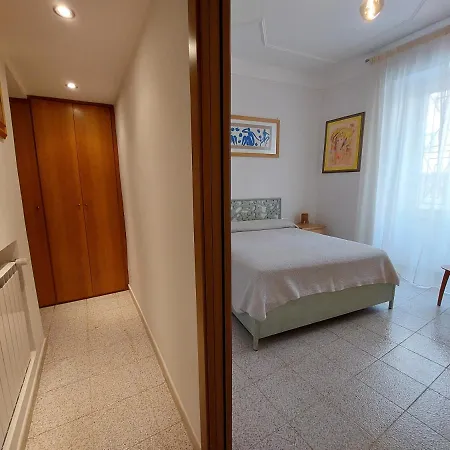 C R A Zy For Rhome Apartamento *
