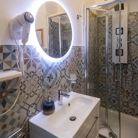 City Center Two-roomed Flat - Termini/aquarium Apartment Rome