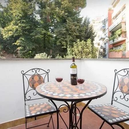 Longhi Holidays House