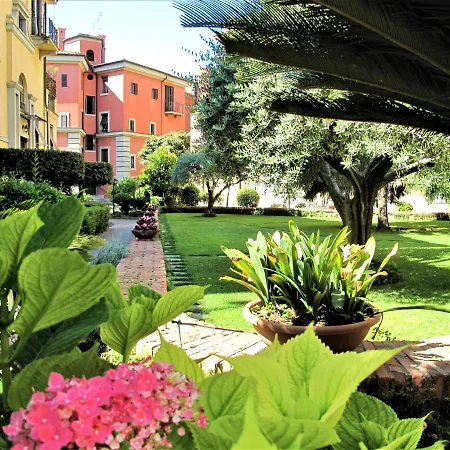 Duchi Di Castro Chic Apartment