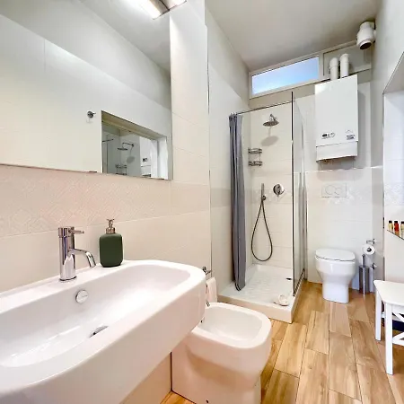 Colosseum House - Private Rooftop, Jacuzzi Hot Tub & View Appartamento *