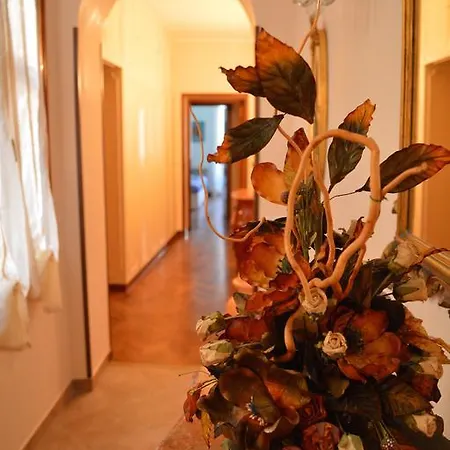 Letizia House Bed & Breakfast *