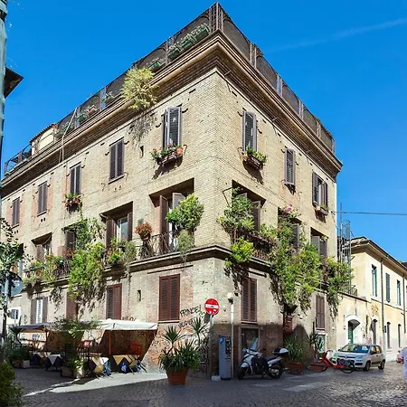 Pensión Lux Me - Jacuzzi & Suites Trastevere