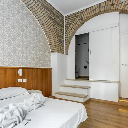 Lux Me - Jacuzzi & Suites Trastevere Roma