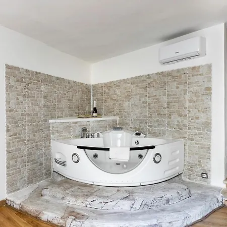 Pensión Lux Me - Jacuzzi & Suites Trastevere Roma