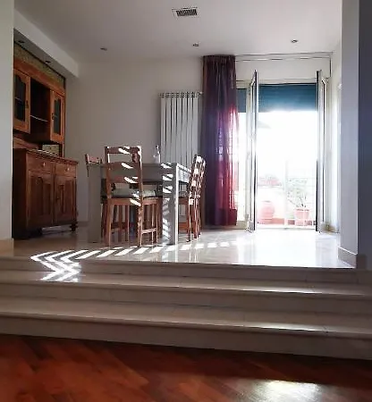 Apartment Attico Degli Eroi *