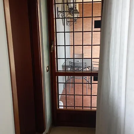 B&B 