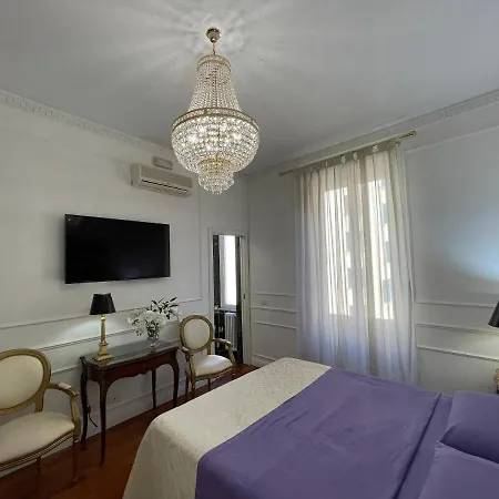 King Plaza Bed & Breakfast