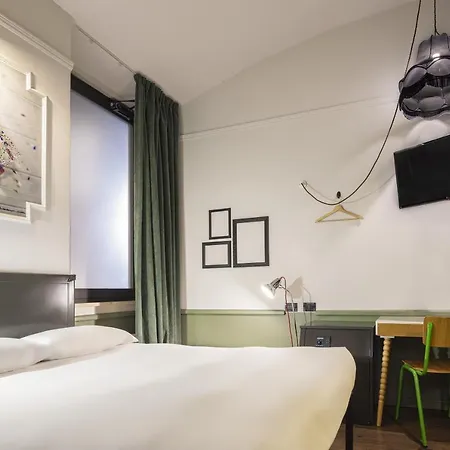 Generator Hostal Roma