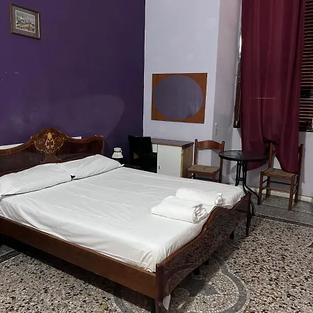 Ava Bed & Breakfast *