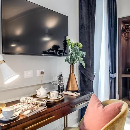 Tree Charme Augusto Luxury מלון רומא