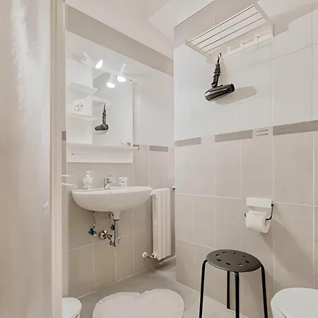 Leone Vatican House Apartment *