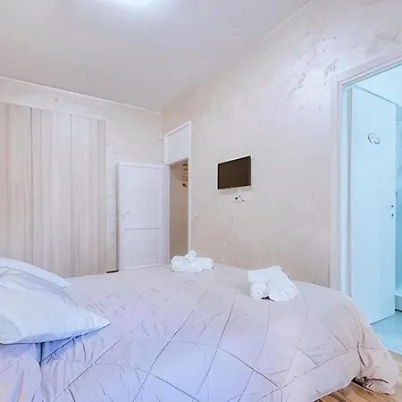 Leone Vatican House Apartment *