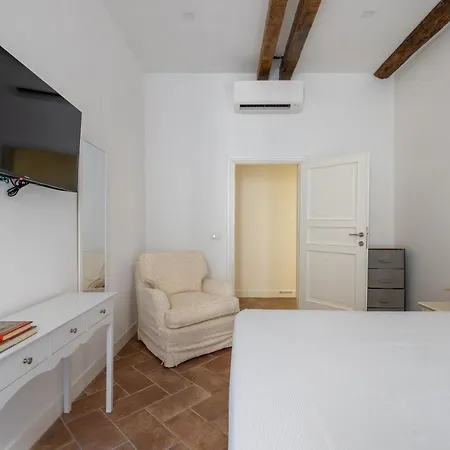 Pantheon House By Varental Appartement
