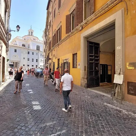 La Dimora Pantheon Apartment *