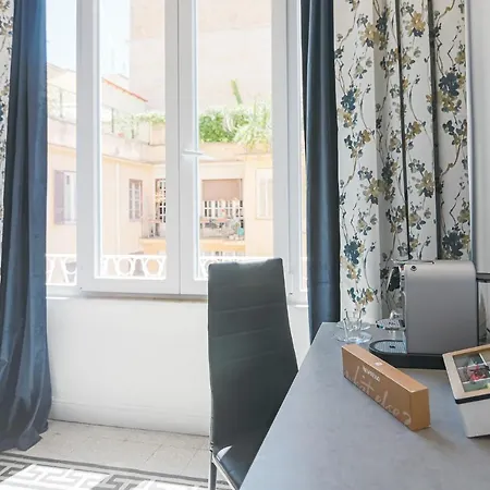 Erreggi Luxury * Roma