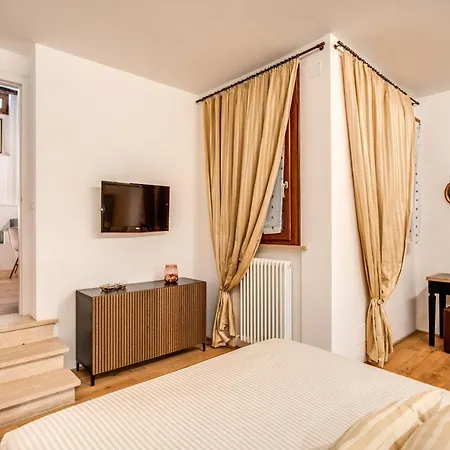 Casa Cancello Rome