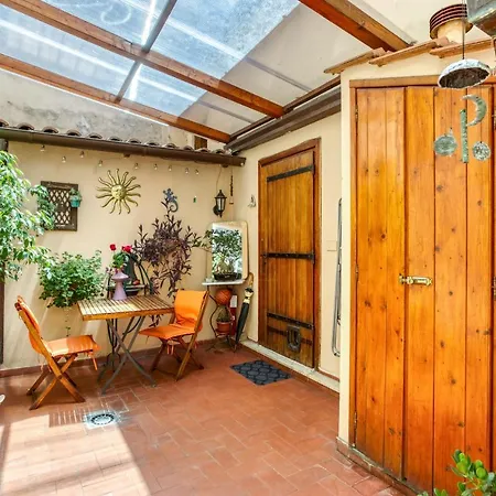 Apartment Maggiore 145 With Private Garden - Rione Monti Rome