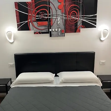 Frühstückspension Domus Flavia 3*