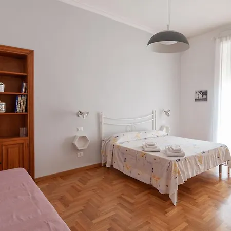Apartment Il Melograno House Rome
