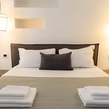 Maison Maneli 3* Rome