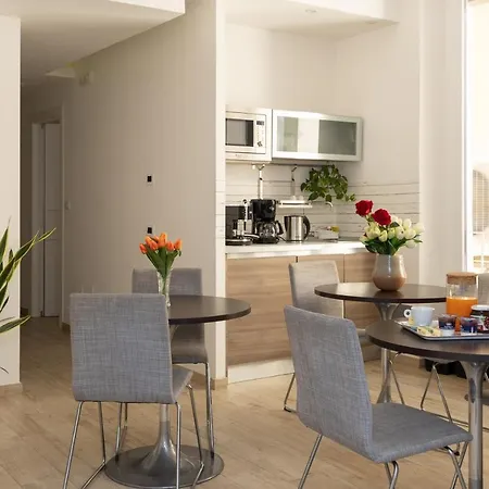 Maison Maneli Rome