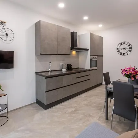 Le Di Anna - Apartment *