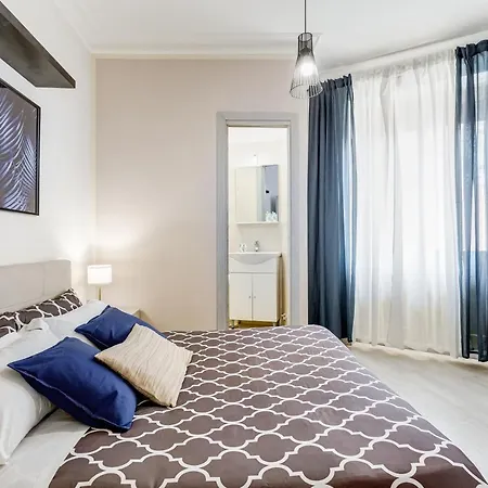 Apartment Bdc - Prestige 3bdr 3bath In Monti District Rome