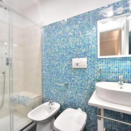 Sacconi Palace Bed & Breakfast *