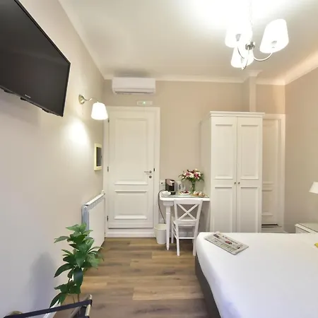 Bed & Breakfast Sacconi Palace Rome