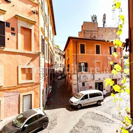 Happy Hours Trastevere Apartment *