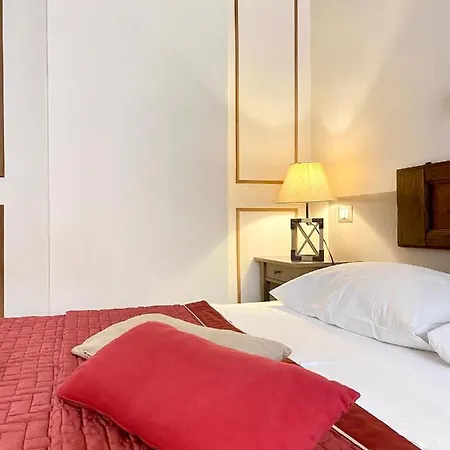 Bed & Breakfast Roome B&B