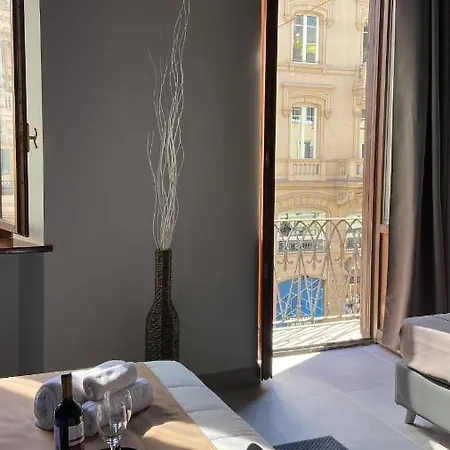 Gasthuis Soha Piazza Di Spagna Boutique
