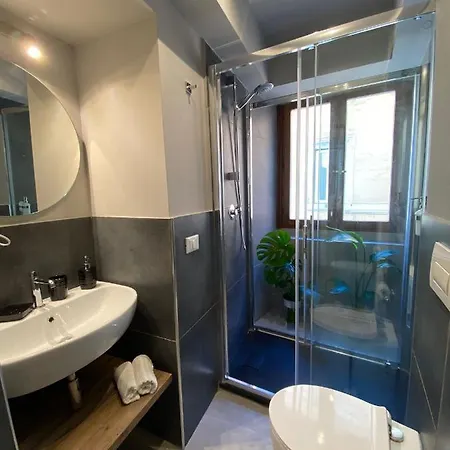 Soha Piazza Di Spagna Boutique בית הארחה