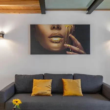Iflat Trastevere Crystal Loft Apartment *