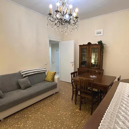 Apartment Palazzo Senesi *