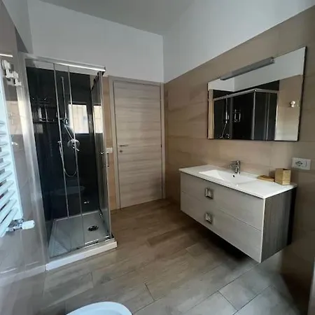 Holiday home Cozy House With Garden In Centocelle Metro C Rome