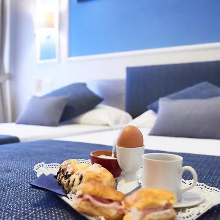 Bed and breakfast Domus Cavour 3*