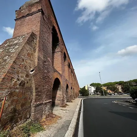 Cozy House With Garden In Centocelle Metro C Holiday home Rome