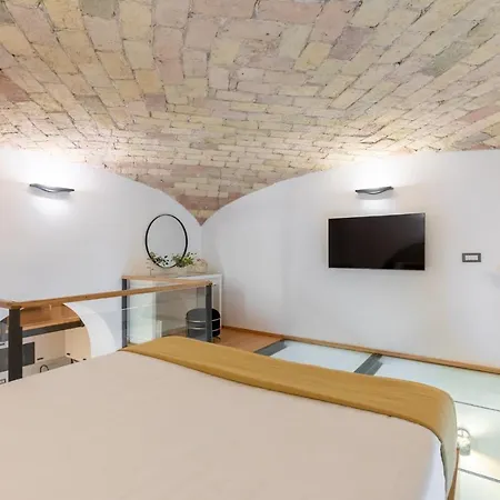 Iflat Trastevere Crystal Loft Apartment Rom