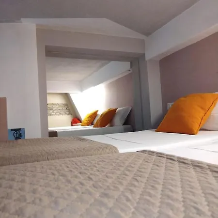Pensionat Nerva Cavour 3*
