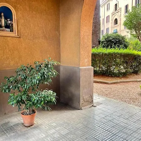 New - Comfortable Apt Porta Latina Roma