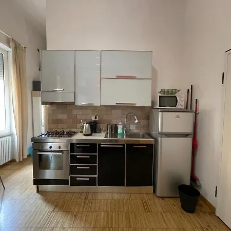 Robinie 78 Apartment Rome
