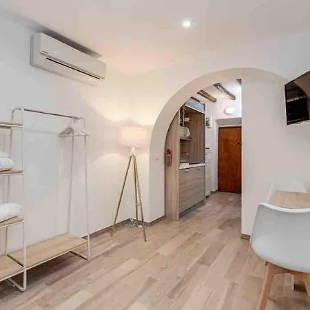 Spanish Steps Loft Holiday home