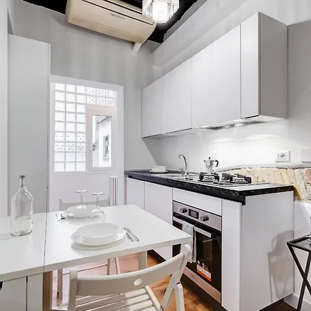 Apartment Boschetto 118 Rome