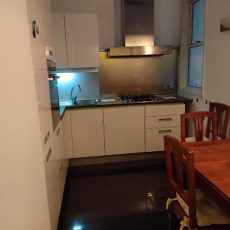 San Giovanni Lovely Loft Appartamento *