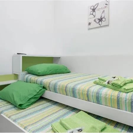 Apartment Trastevere Rome's Heart Charming & Cozy *